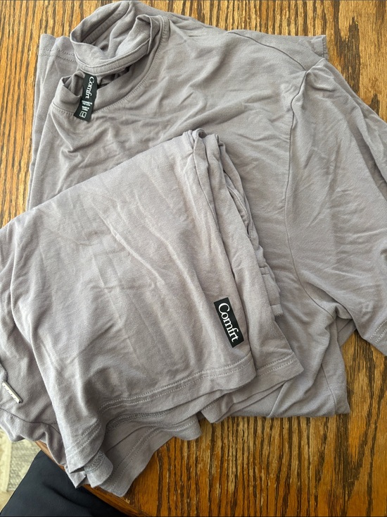 Comfrt Other - Comfrt pajama set— Light Gray